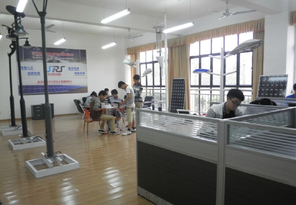 新能源利用系统设计室.jpg